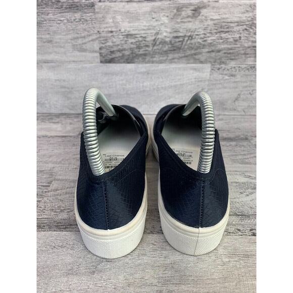 TopShop Womens Navy Slip-On Sneakers Size 6.5 Textured Pattern Casual Footwear - Picture 3 of 8